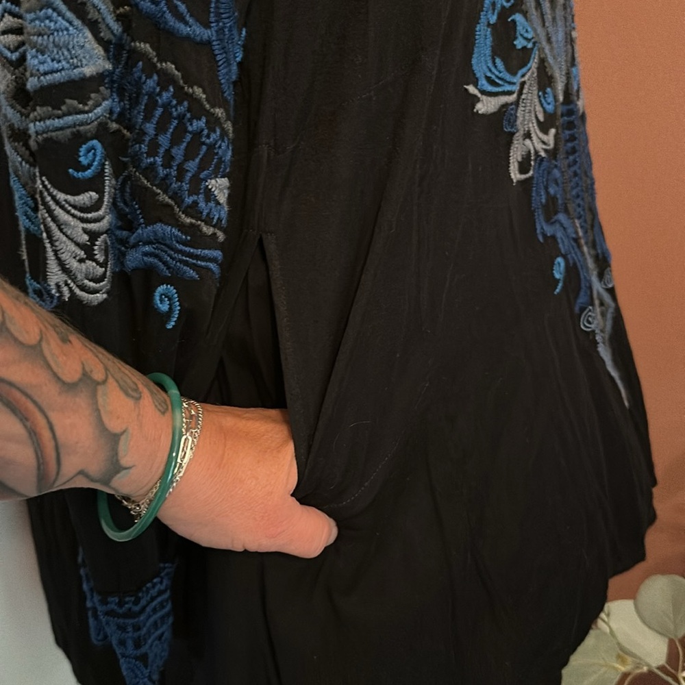 Johnny Was Biya Black & Blue Embroidered rayon blend long sleeve S tunic dress - Picture 8 of 14